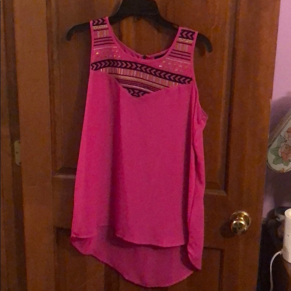 Professional style tank top.
